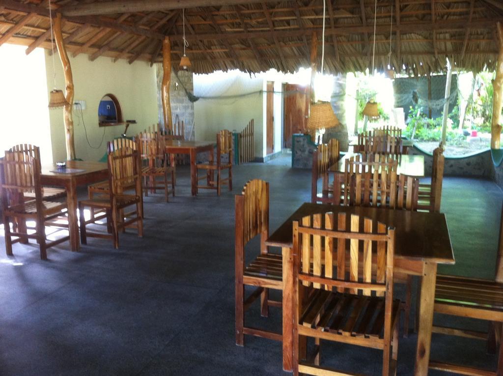 Fishermens Lodge & Restaurant Ranna Екстер'єр фото